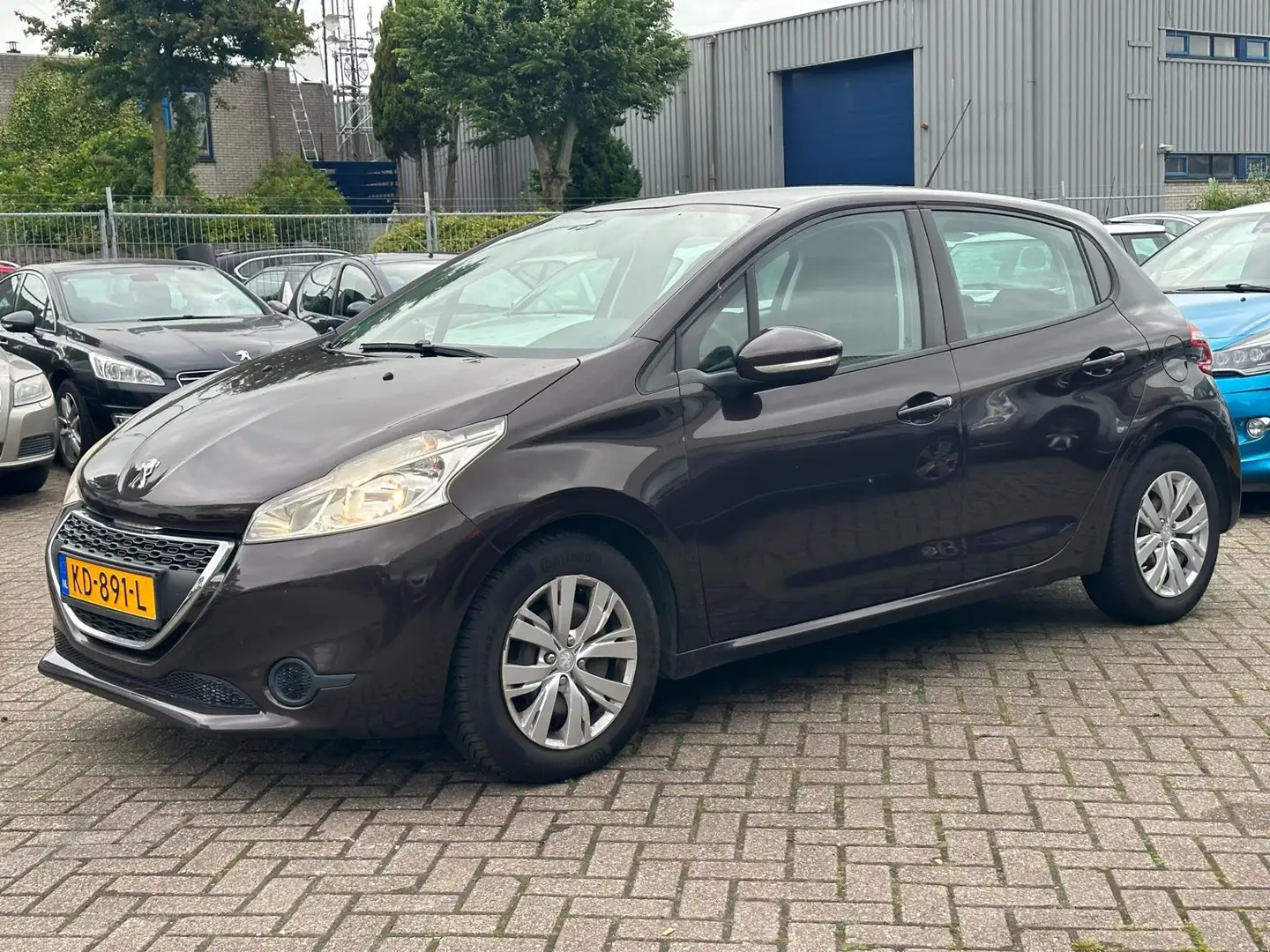 Peugeot 208 1.4 HDi Active Bruin - 2