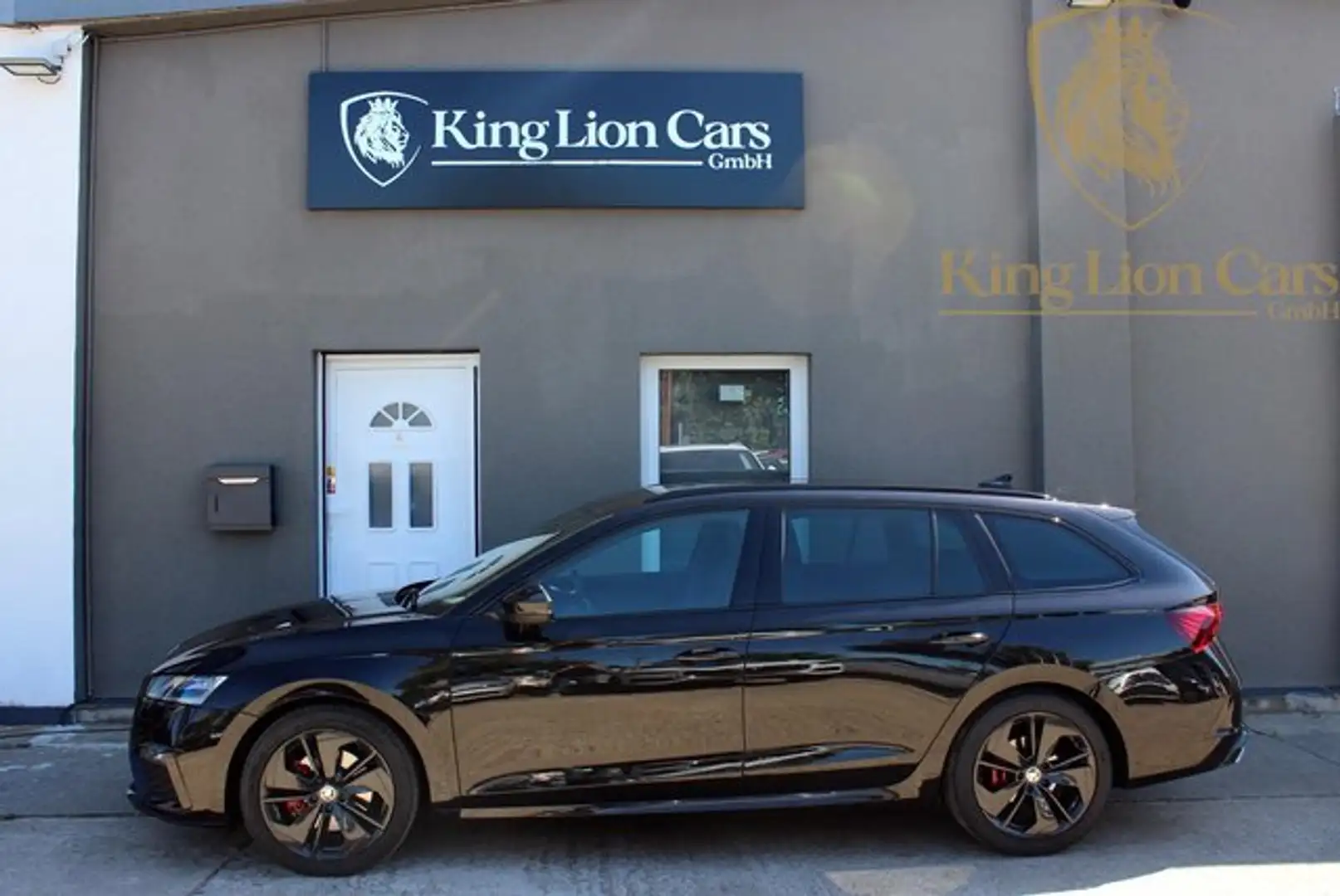 Skoda Octavia Combi RS SPORTPAKET+MASSAGE+MEMORY+MATRIX Schwarz - 2