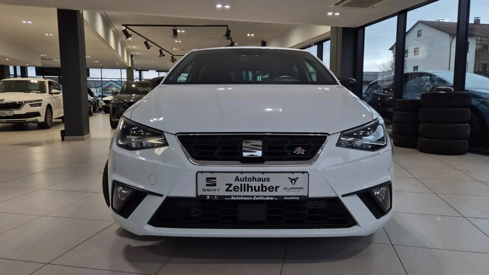 SEAT Ibiza FR 1.0 TSI *Dinamica*Navi*Kamera*LED* Weiß - 2
