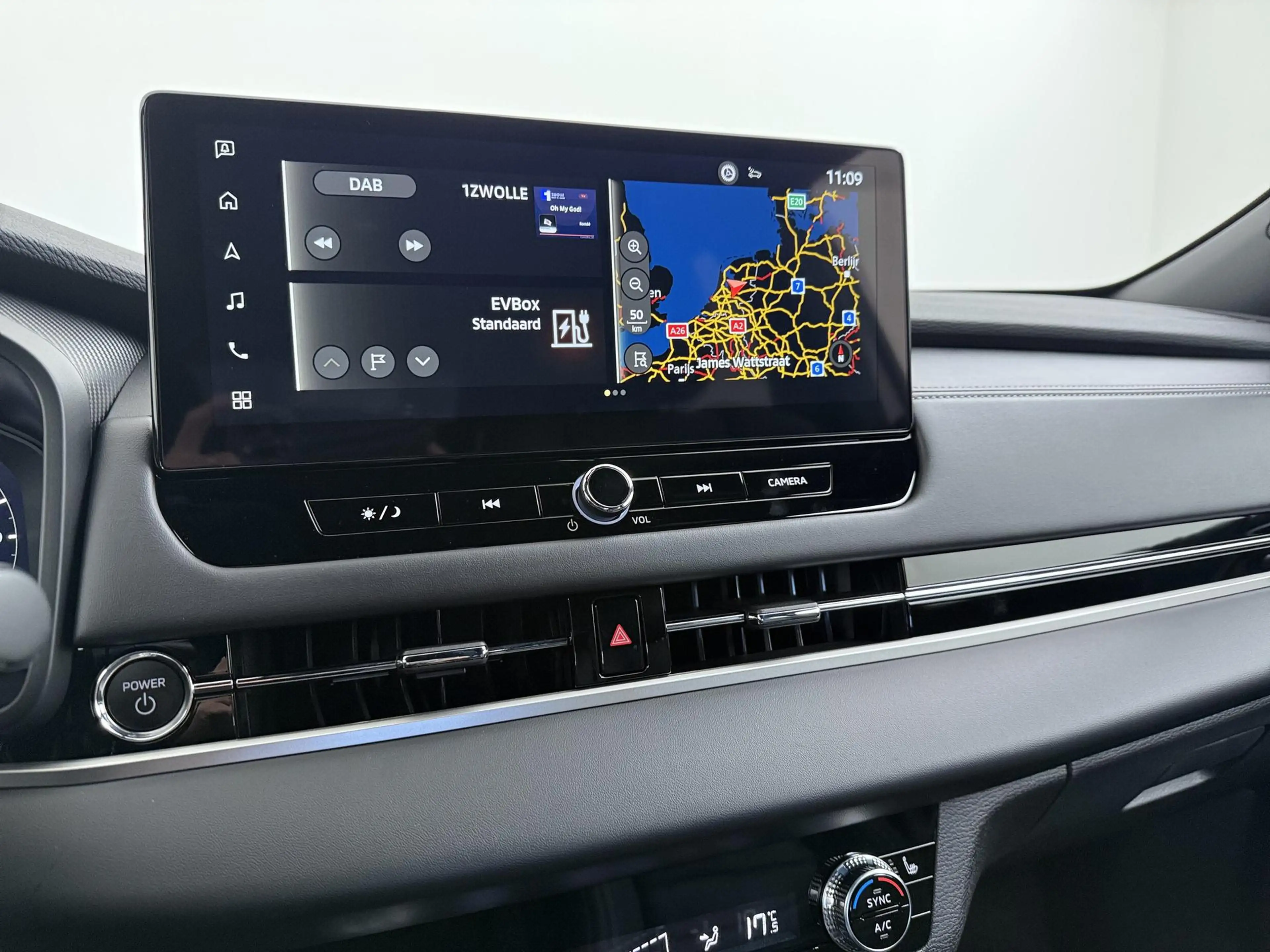 Mitsubishi Outlander 2.4 PHEV Business Edition 20-inch Diamond-Cut lich — photo 11