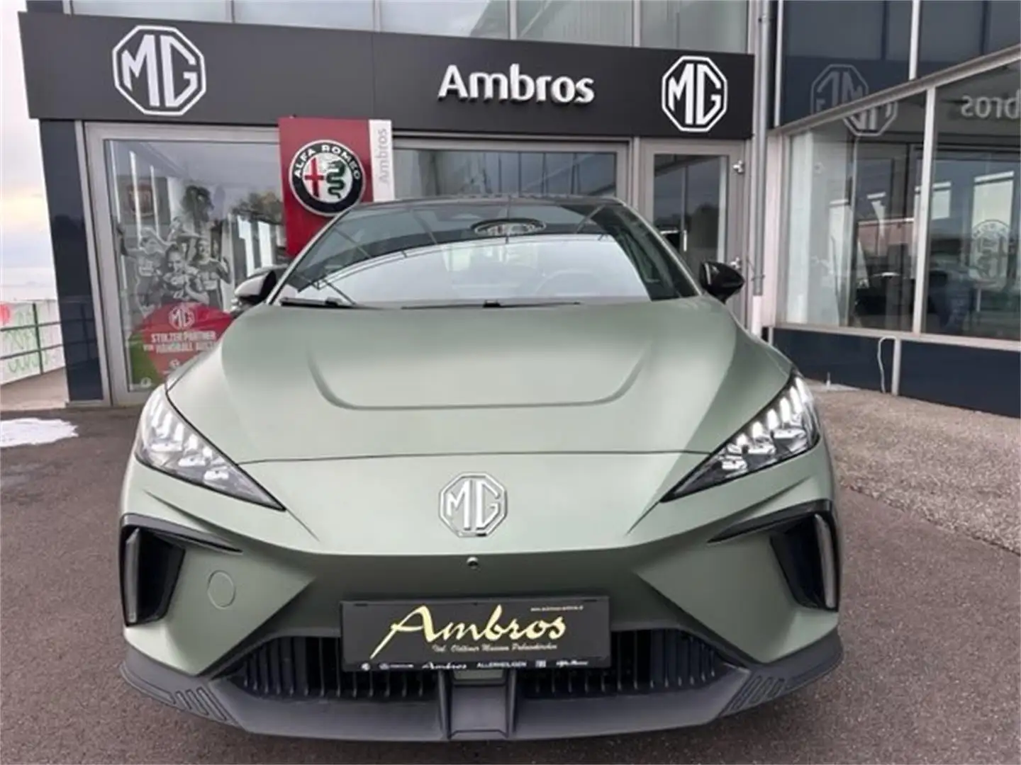 MG MG4 XPOWER 64kWh Groen - 2