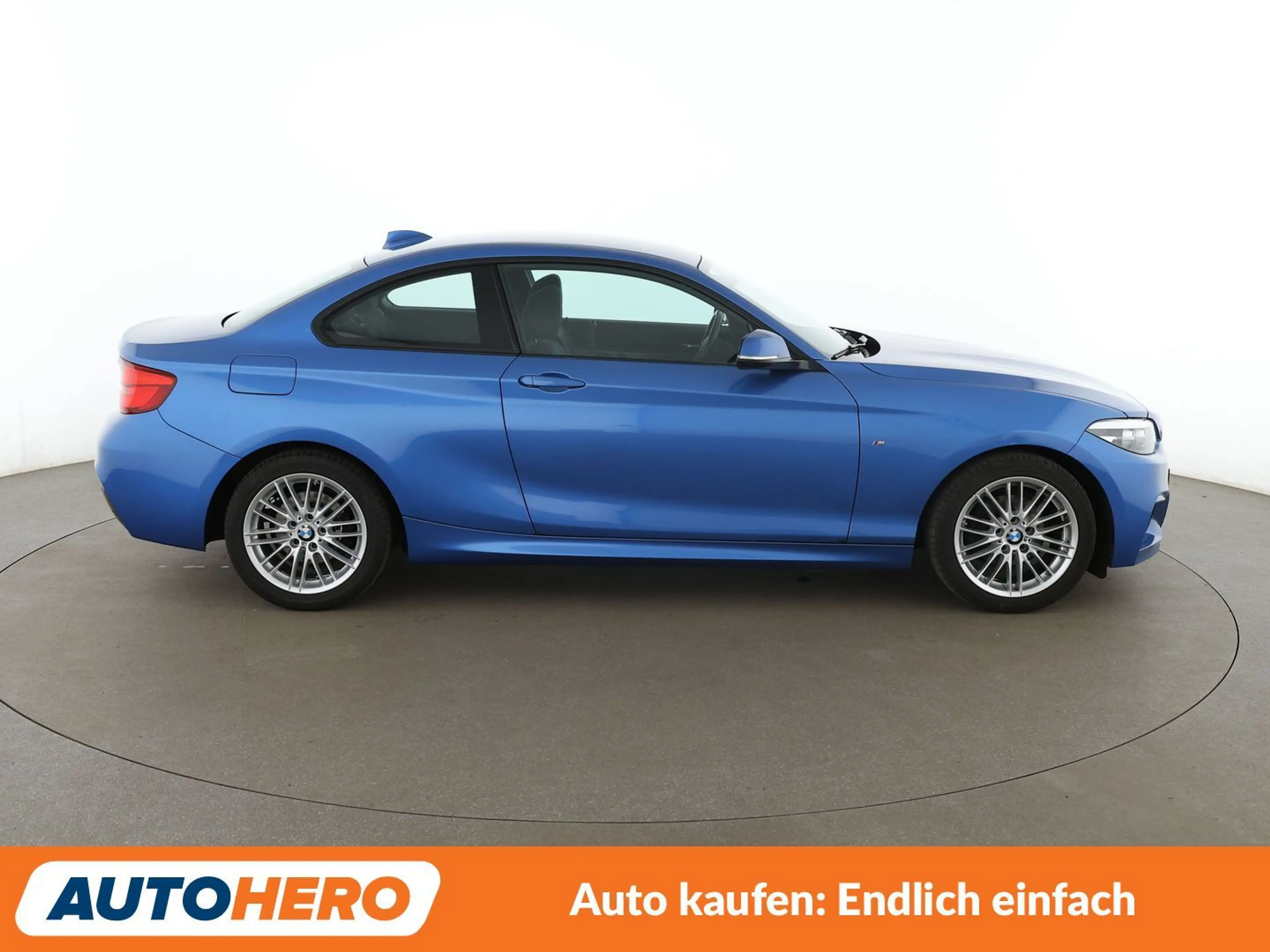 BMW 218 218d M Sport — photo 7
