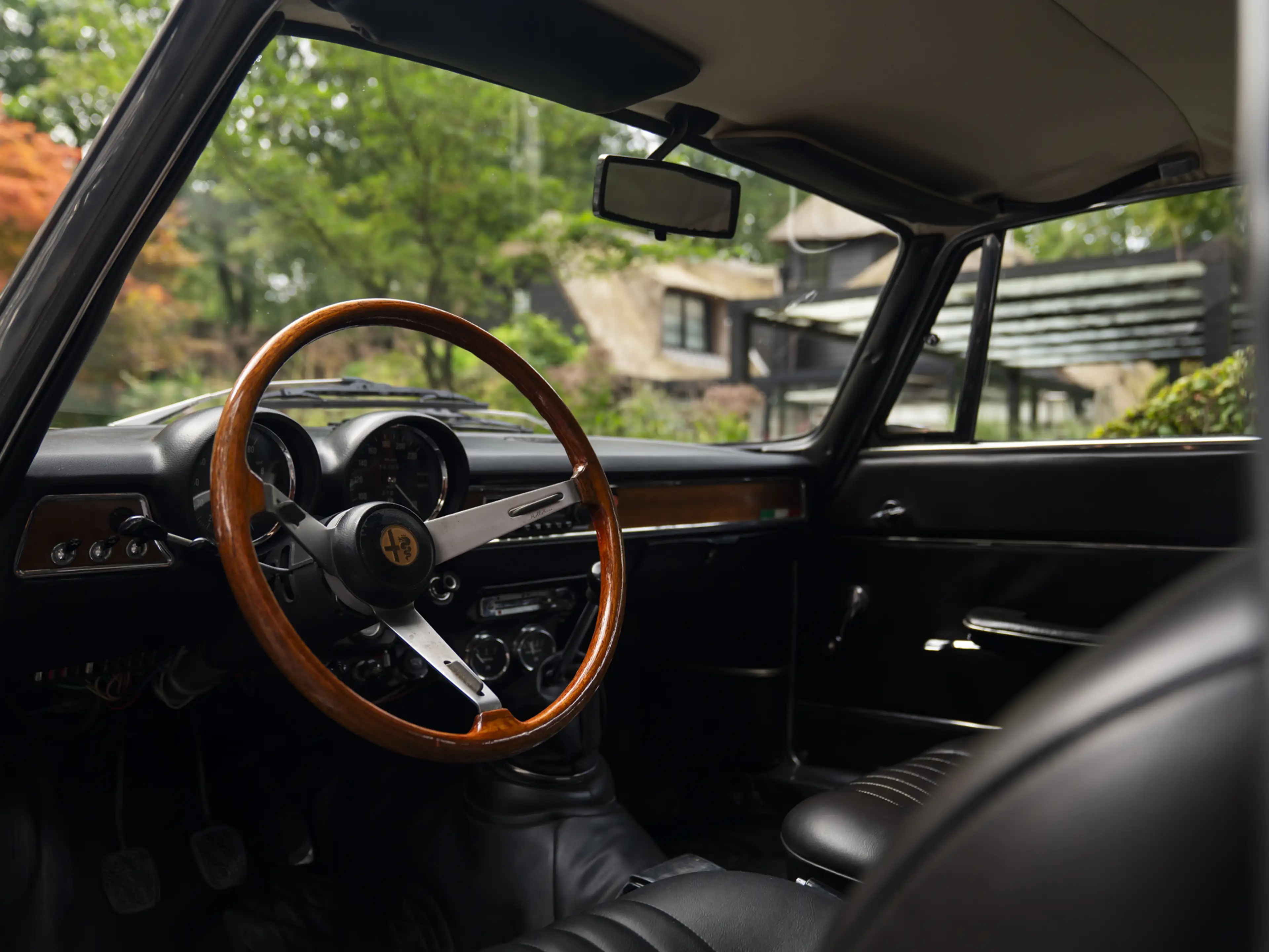 Alfa Romeo GT 1300 Junior — photo 7
