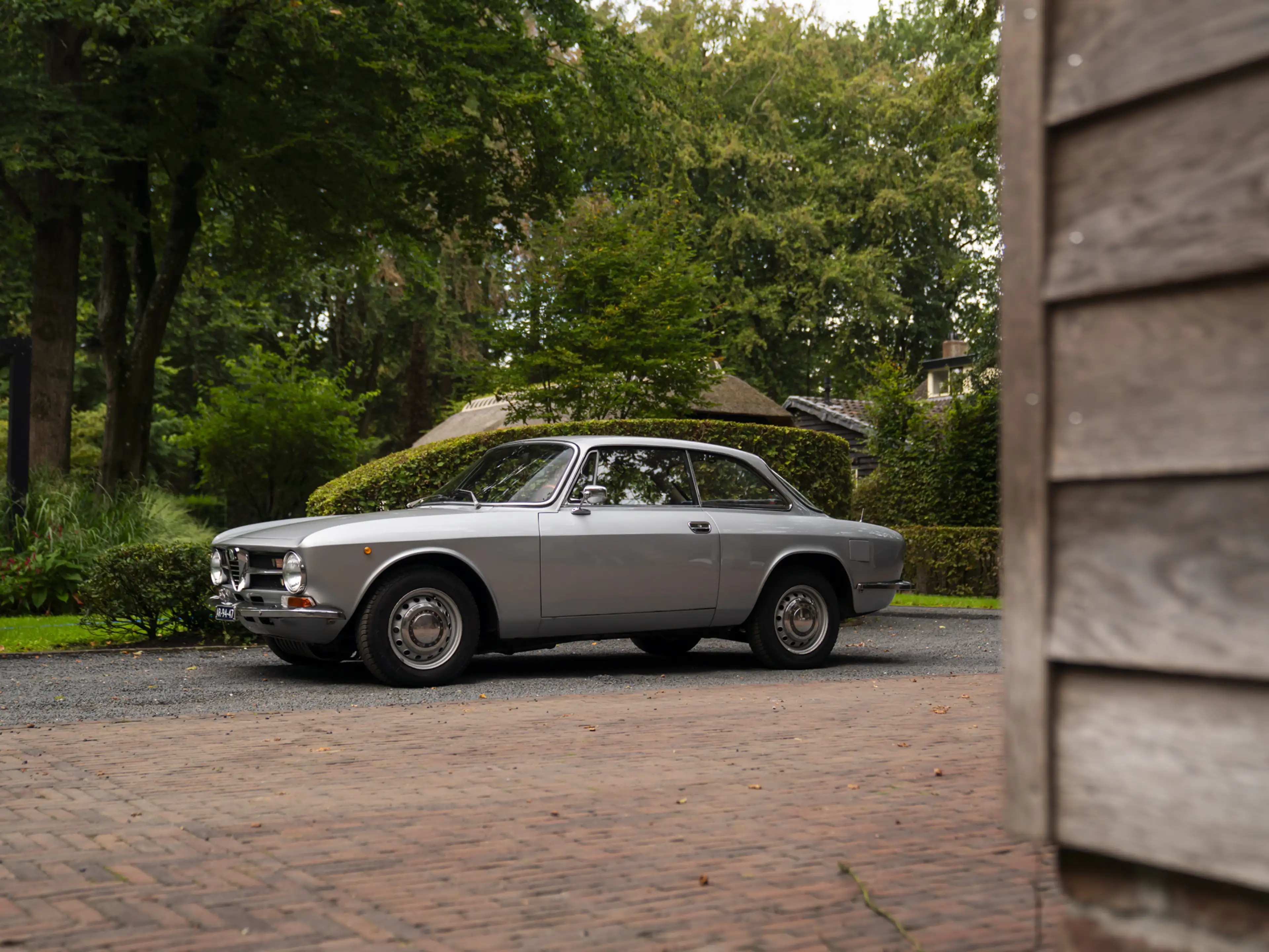 Alfa Romeo GT 1300 Junior — photo 16