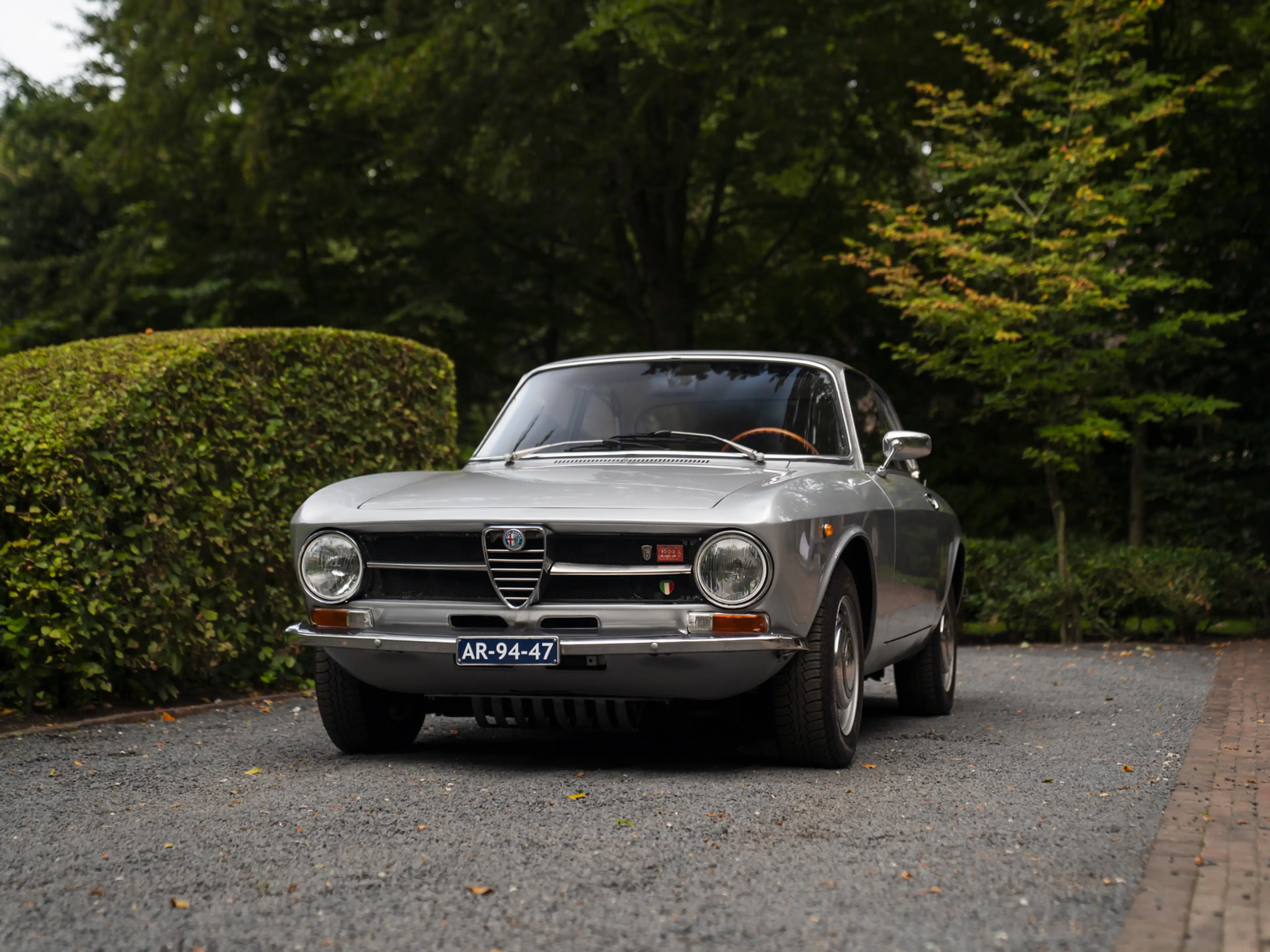 Alfa Romeo GT 1300 Junior — photo 27