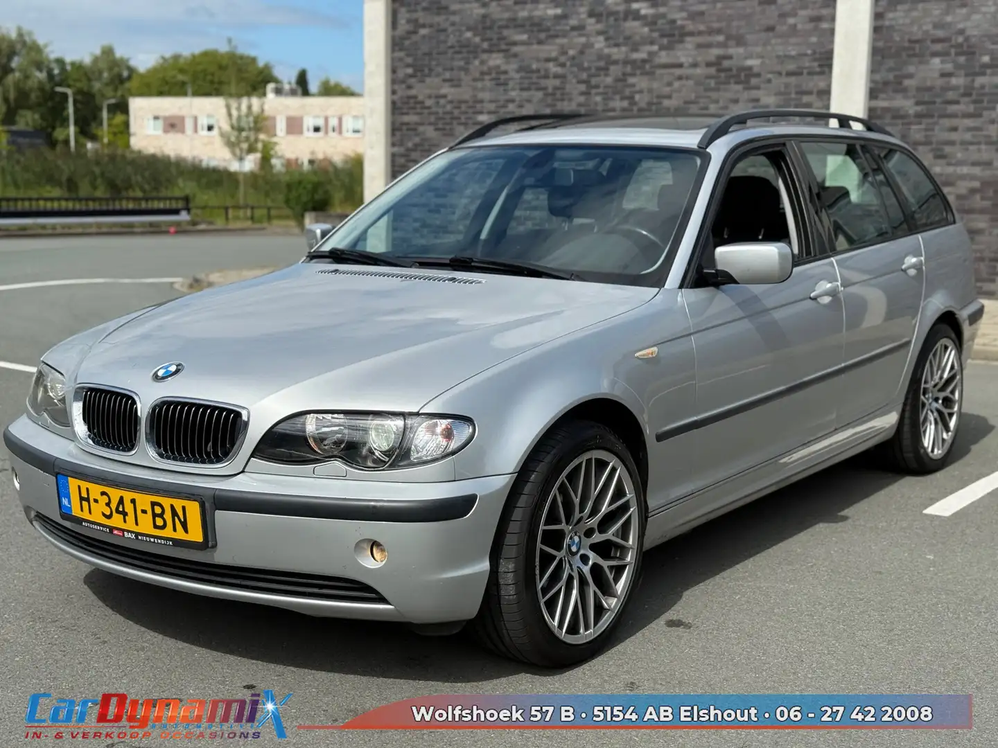 BMW 325 3-serie Touring 325xi | Autom. | SchuifDak | NaviS Grijs - 2