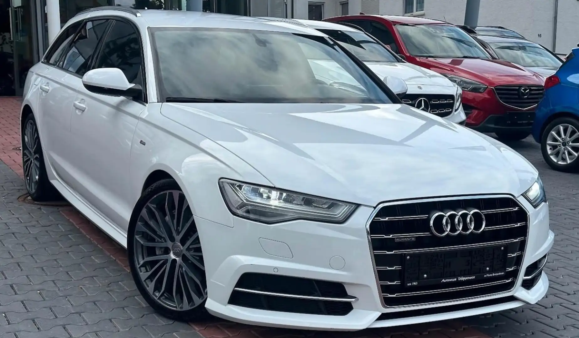 Audi A6 A6 Avant 2.5 tdi Style auto Bianco - 2