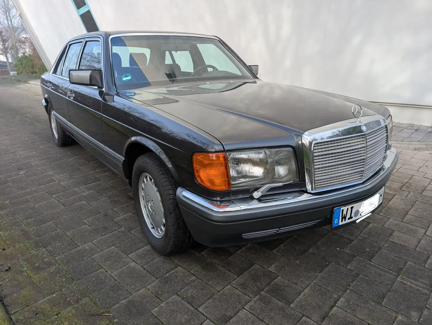 Mercedes-Benz S 560 SEL Oldtimer H-Kennzeichen, Langversion, MOPF Green - 2