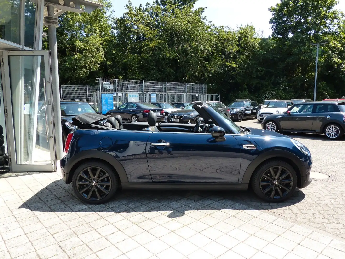MINI Cooper Cabrio "Chili", Navi, LED, Leder, Hifi Blau - 2