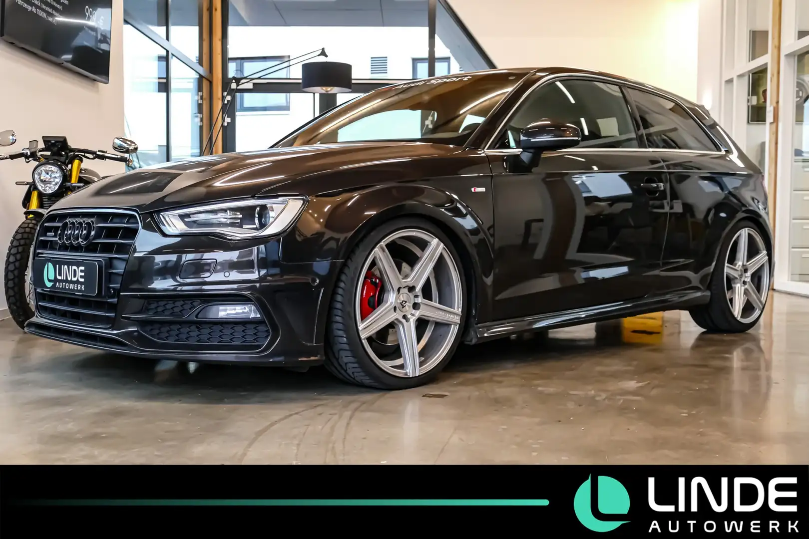 Audi A3 S-Line quattro |LEDER|NAVI|PANO.|SHZ|19 ALU - 1