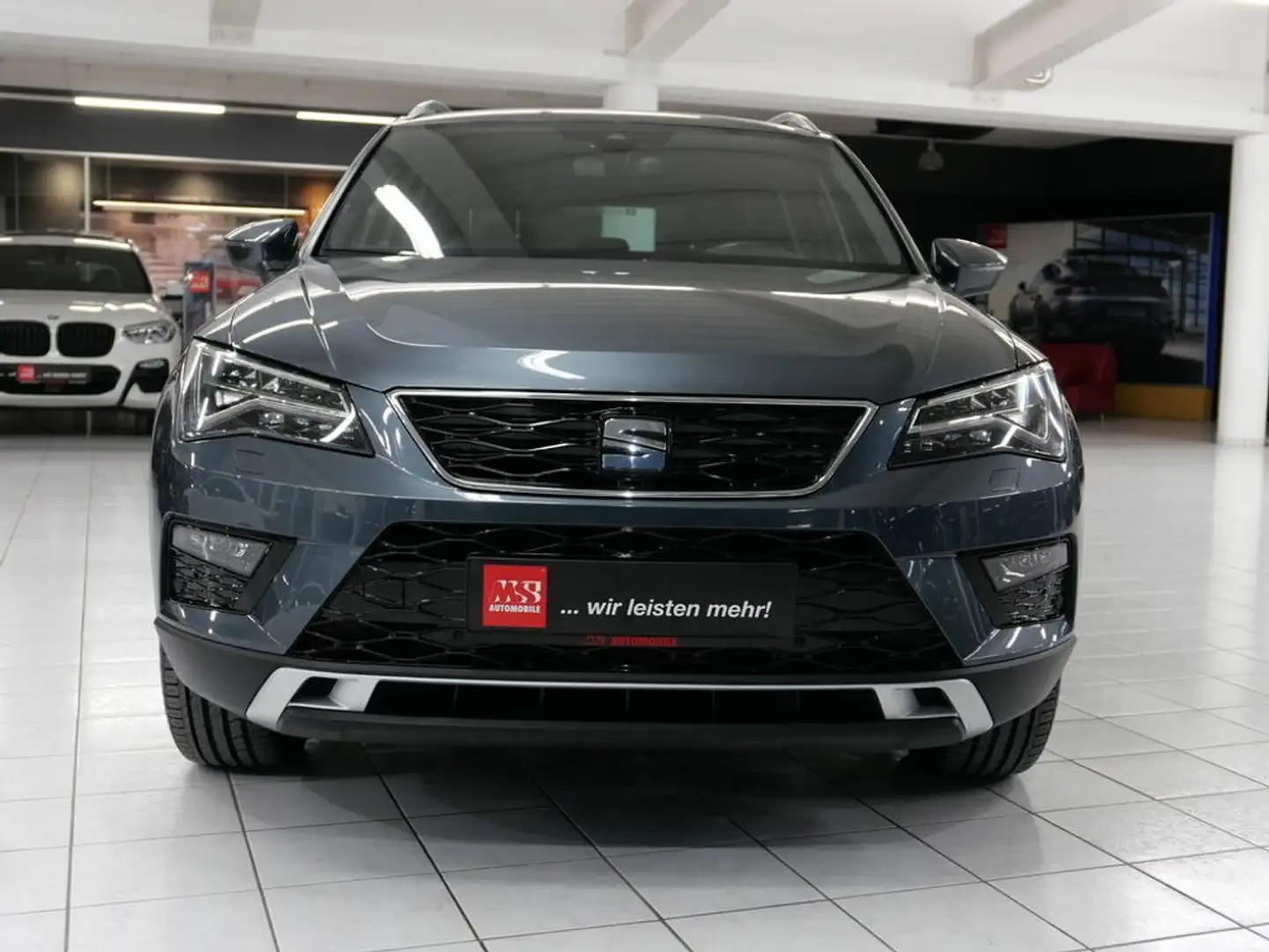 SEAT Ateca Xcellence 4Drive *BEATS AUDIO*AHK*CARPLAY* Grau - 2