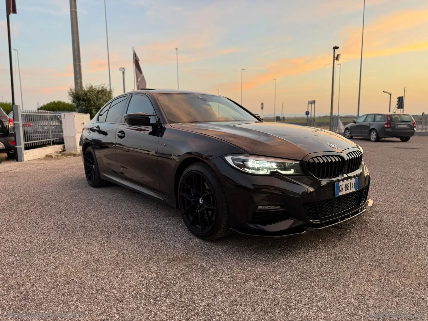 BMW 320 330e M SPORT PLUG-IN HYBRID - 1
