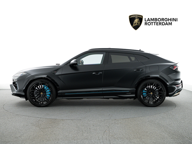 Lamborghini Urus SE MY25 | PPF Matt | Akrapovic — photo 2