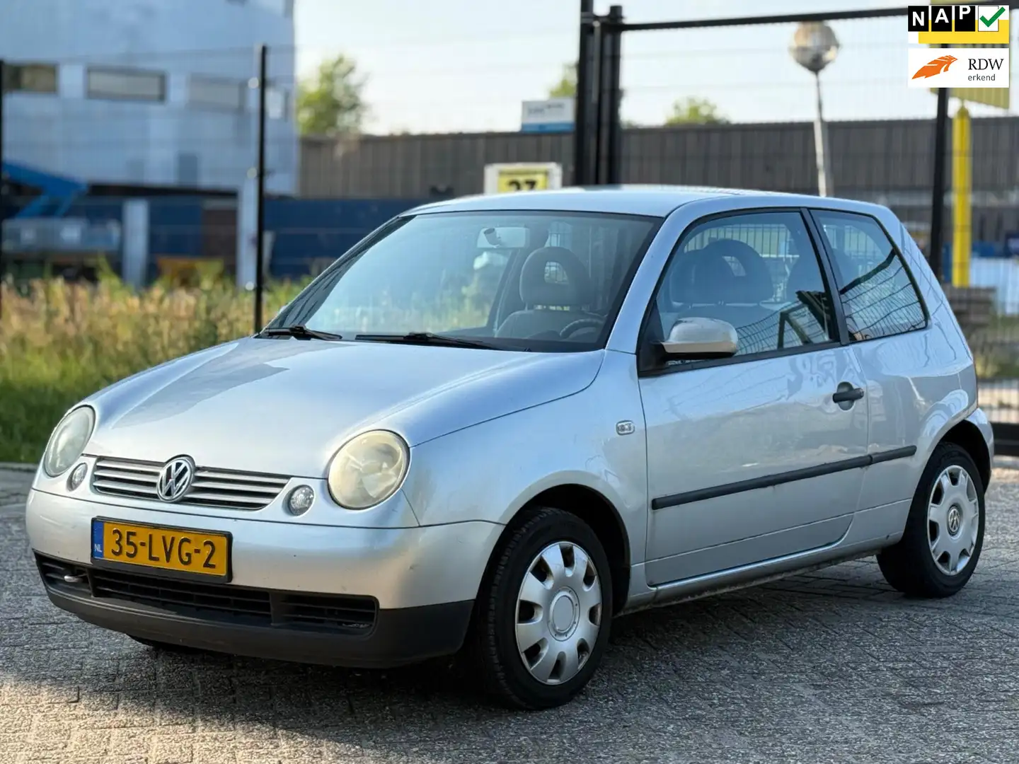 Volkswagen Lupo 1.4 Comfortline Grijs - 1