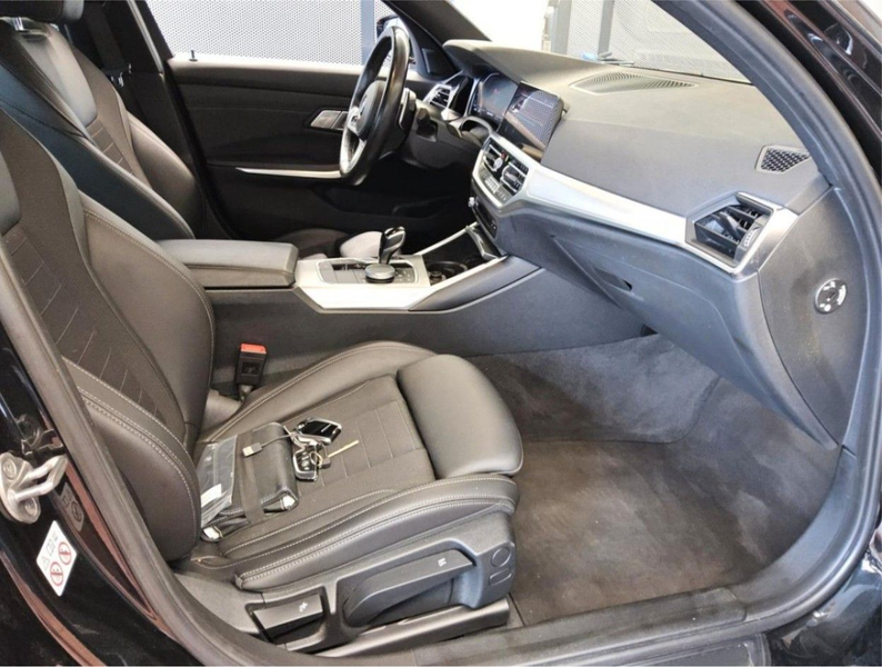 BMW 320 i M Sport Lenkrad Virtuell HiFi Standheizung — photo 4