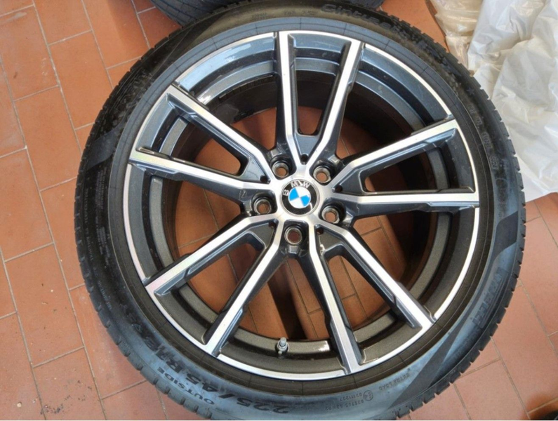 BMW 320 i M Sport Lenkrad Virtuell HiFi Standheizung — photo 3