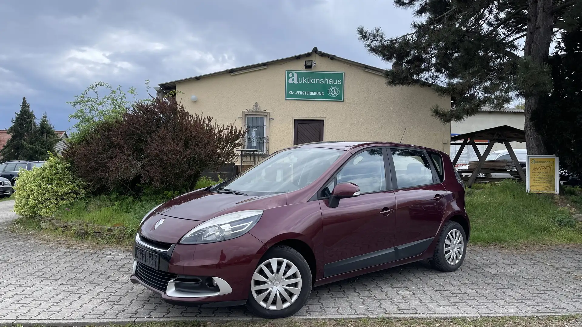 Renault Scenic Expression - Aus 2.Hand, Renault Servicegepflegt - Rot - 1