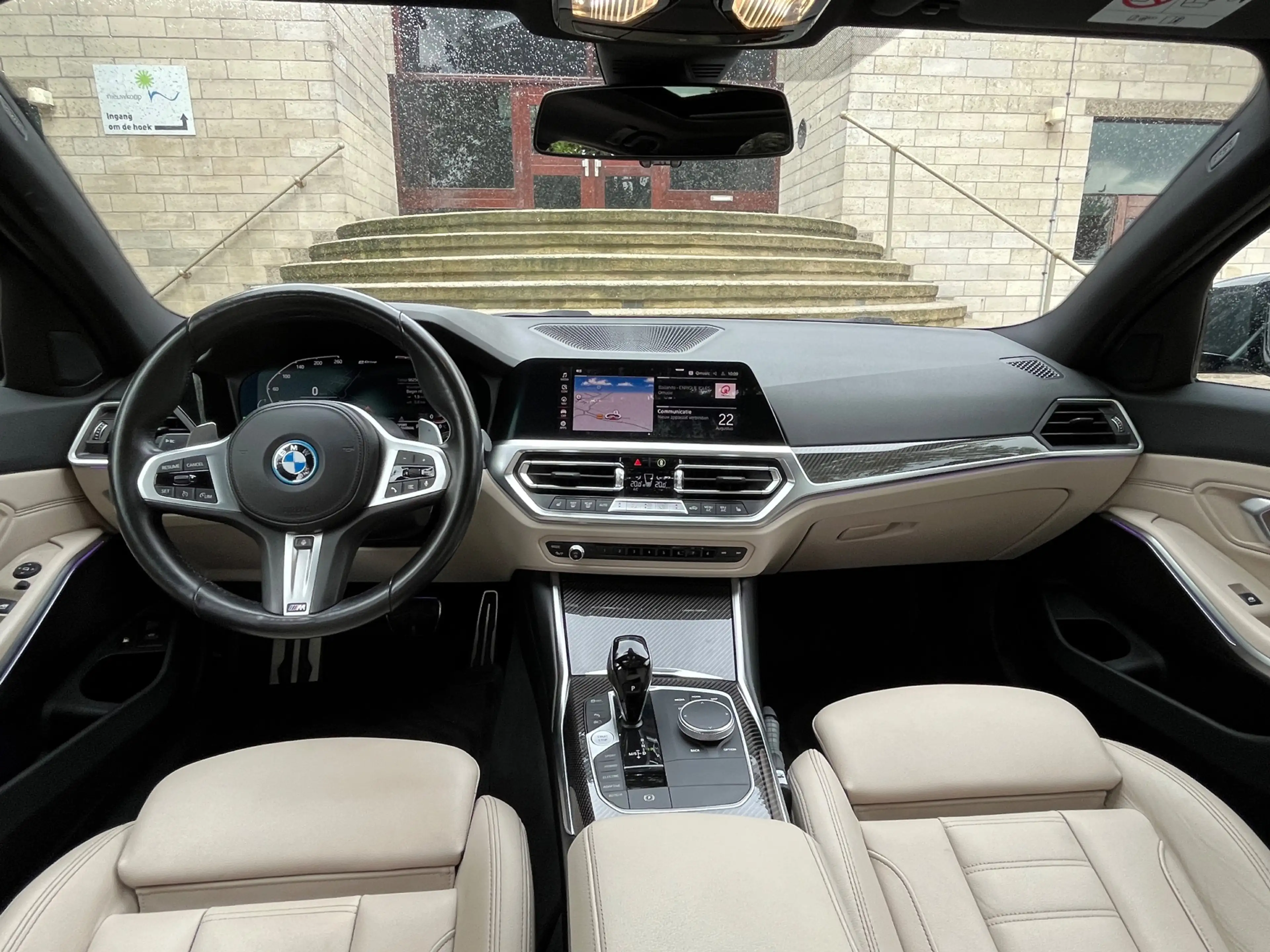 BMW 330 3-serie Touring 330e M-Sport | BMW Individual | Pa — photo 29
