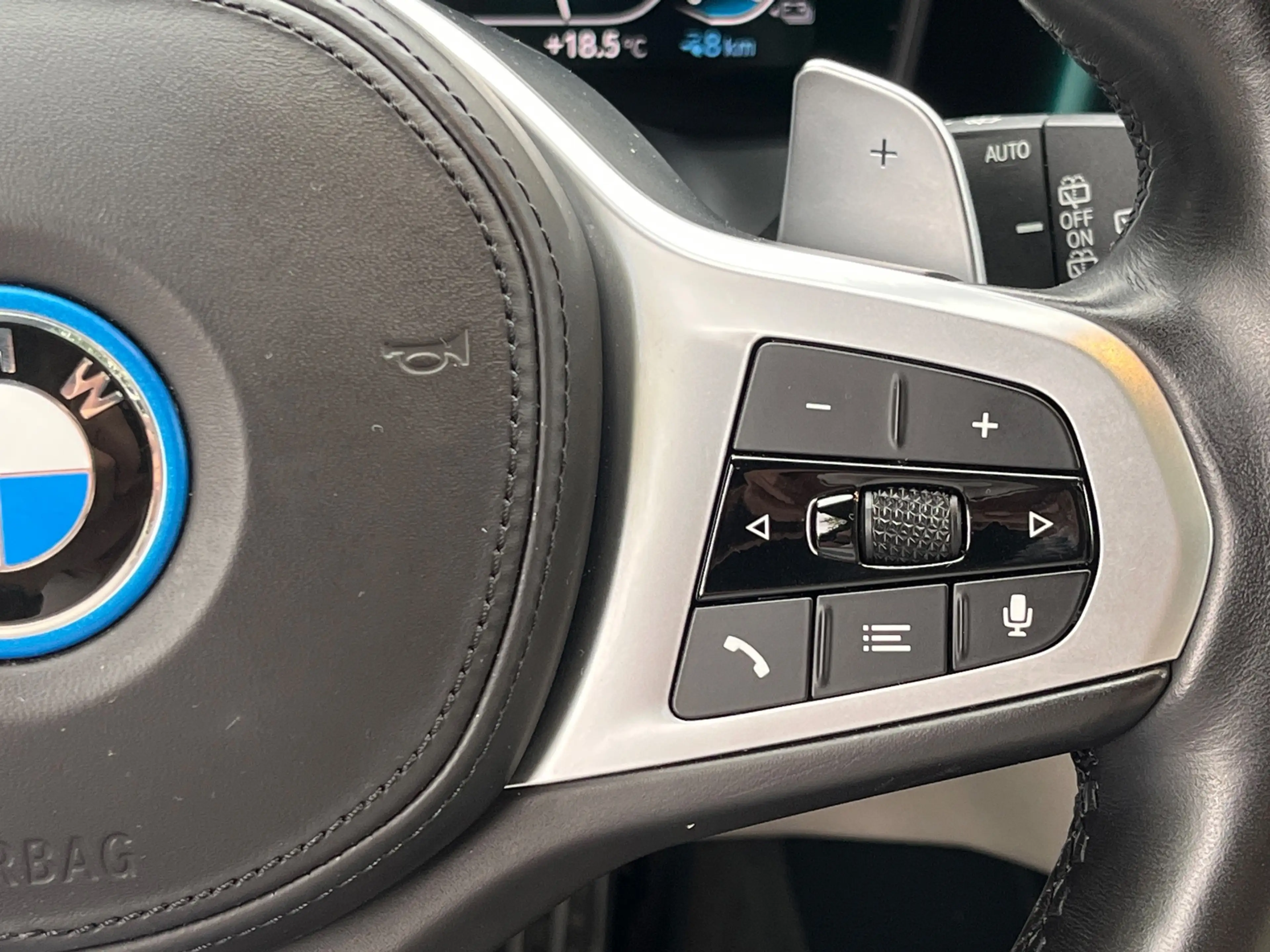 BMW 330 3-serie Touring 330e M-Sport | BMW Individual | Pa — photo 41