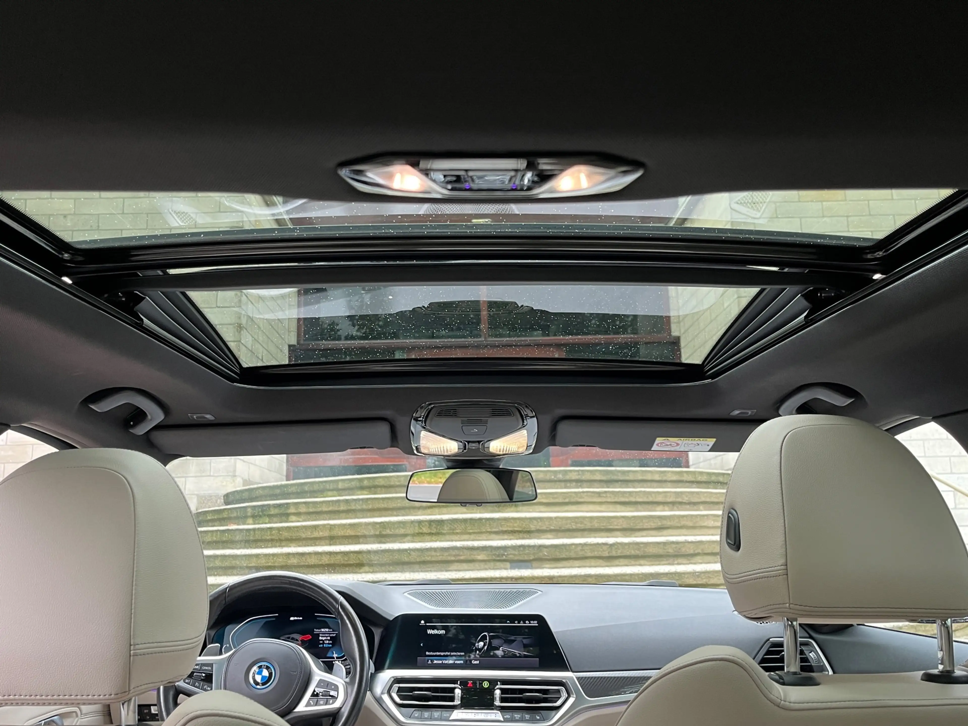 BMW 330 3-serie Touring 330e M-Sport | BMW Individual | Pa — photo 32