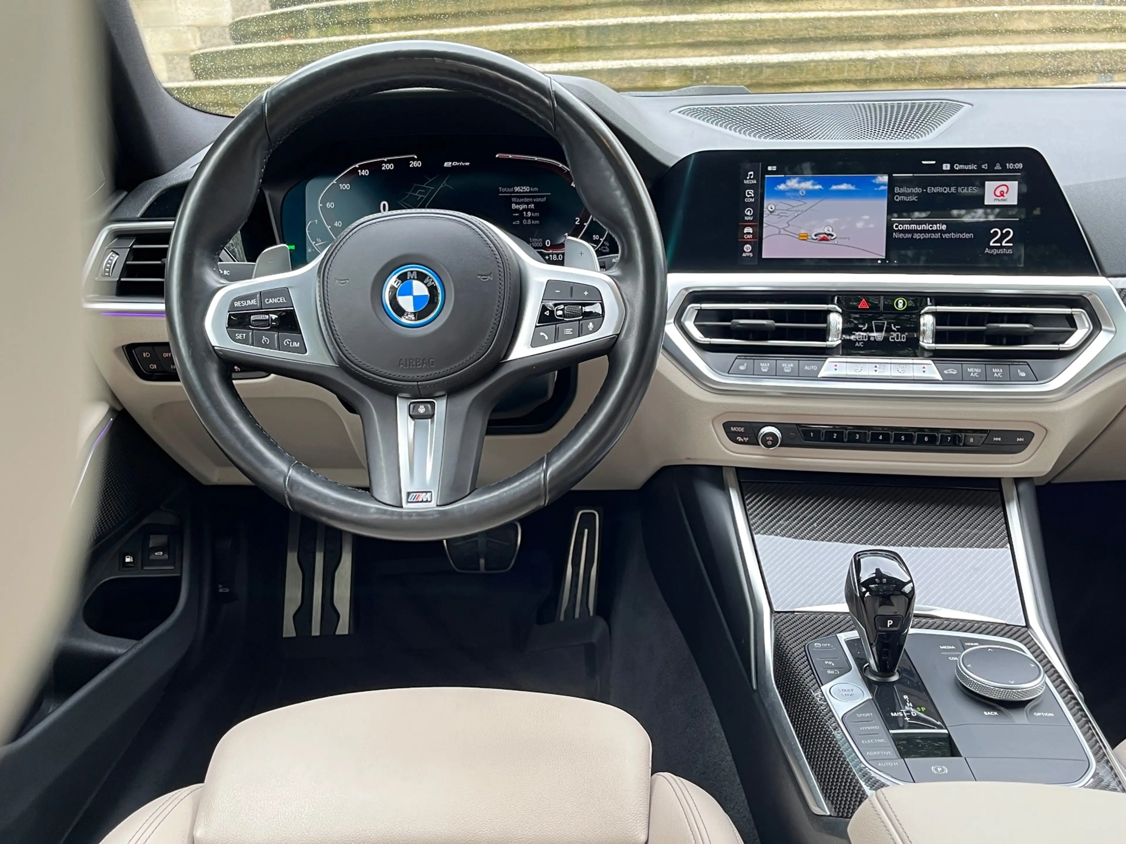 BMW 330 3-serie Touring 330e M-Sport | BMW Individual | Pa — photo 10