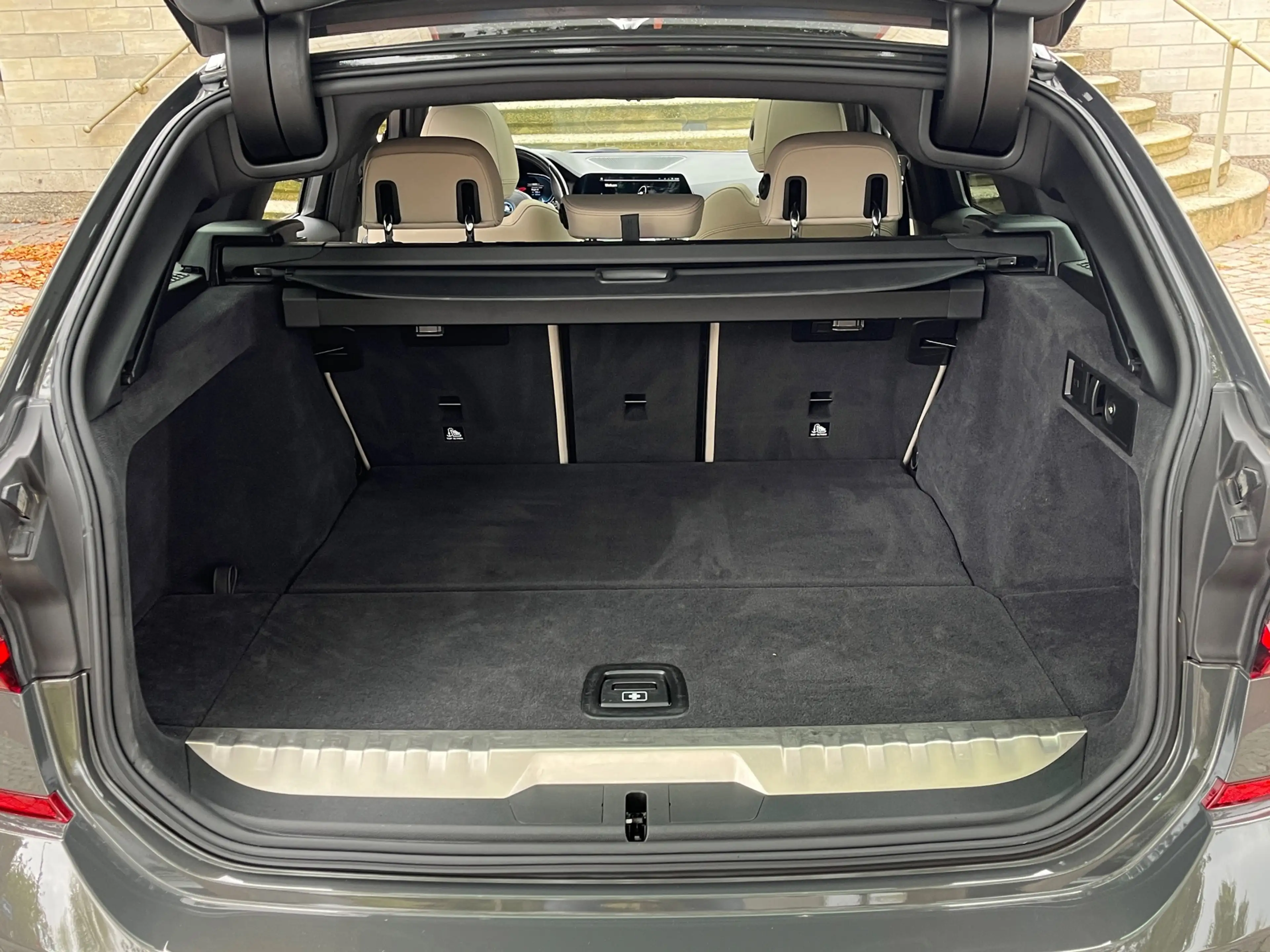 BMW 330 3-serie Touring 330e M-Sport | BMW Individual | Pa — photo 37