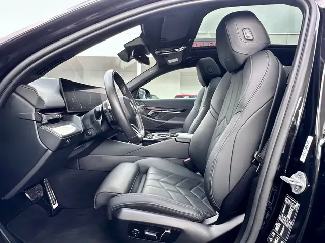 BMW M view 10