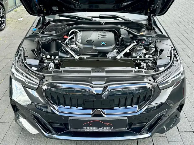 BMW M view 6