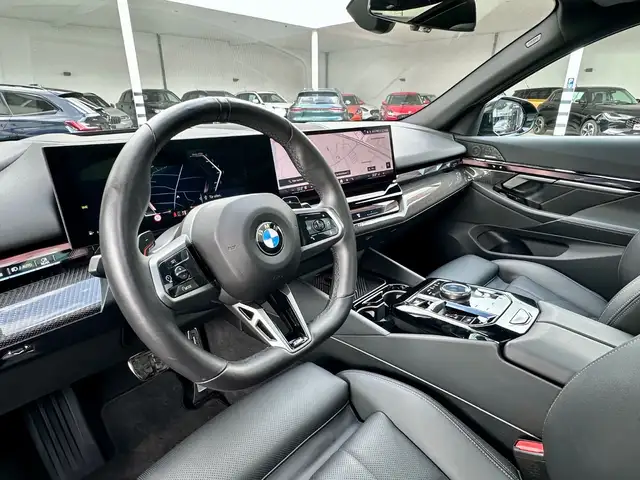 BMW M view 11