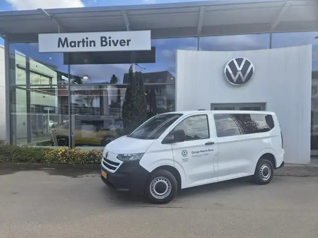 Volkswagen T7 Caravelle 9 places, boite aut.
