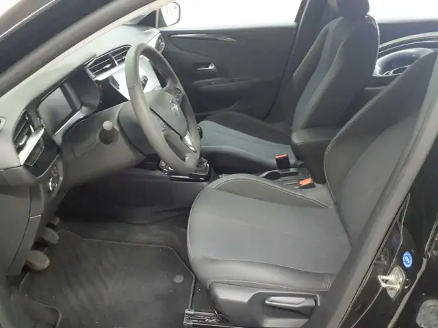Opel Corsa view 8