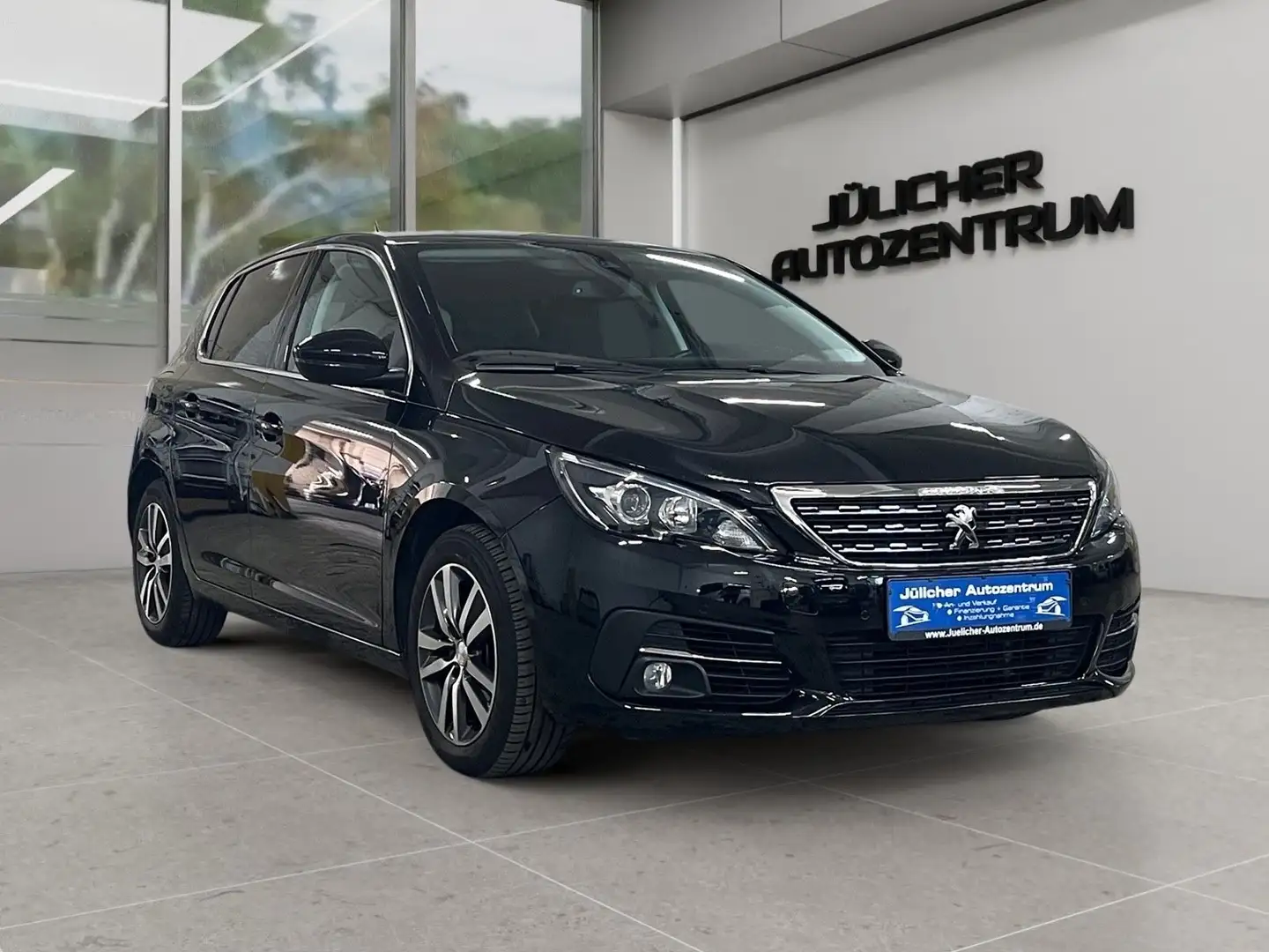 Peugeot 308 1.2 e-THP Allure ,1.Hand , Rentnerfahrzeug Zwart - 1