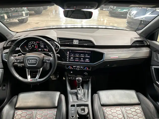 Audi RS Q3 view 15