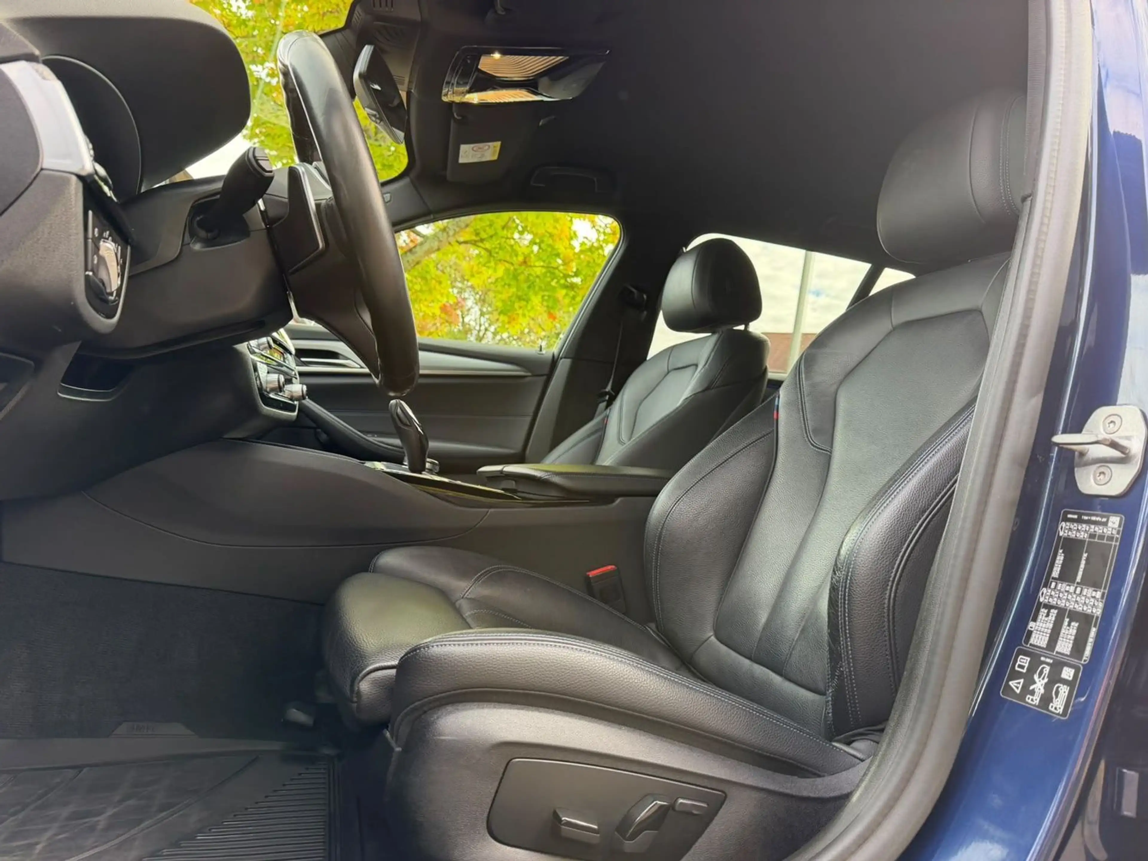BMW 530 d xDrive M Sport/Navi/Led/Kamera/Digital — photo 10