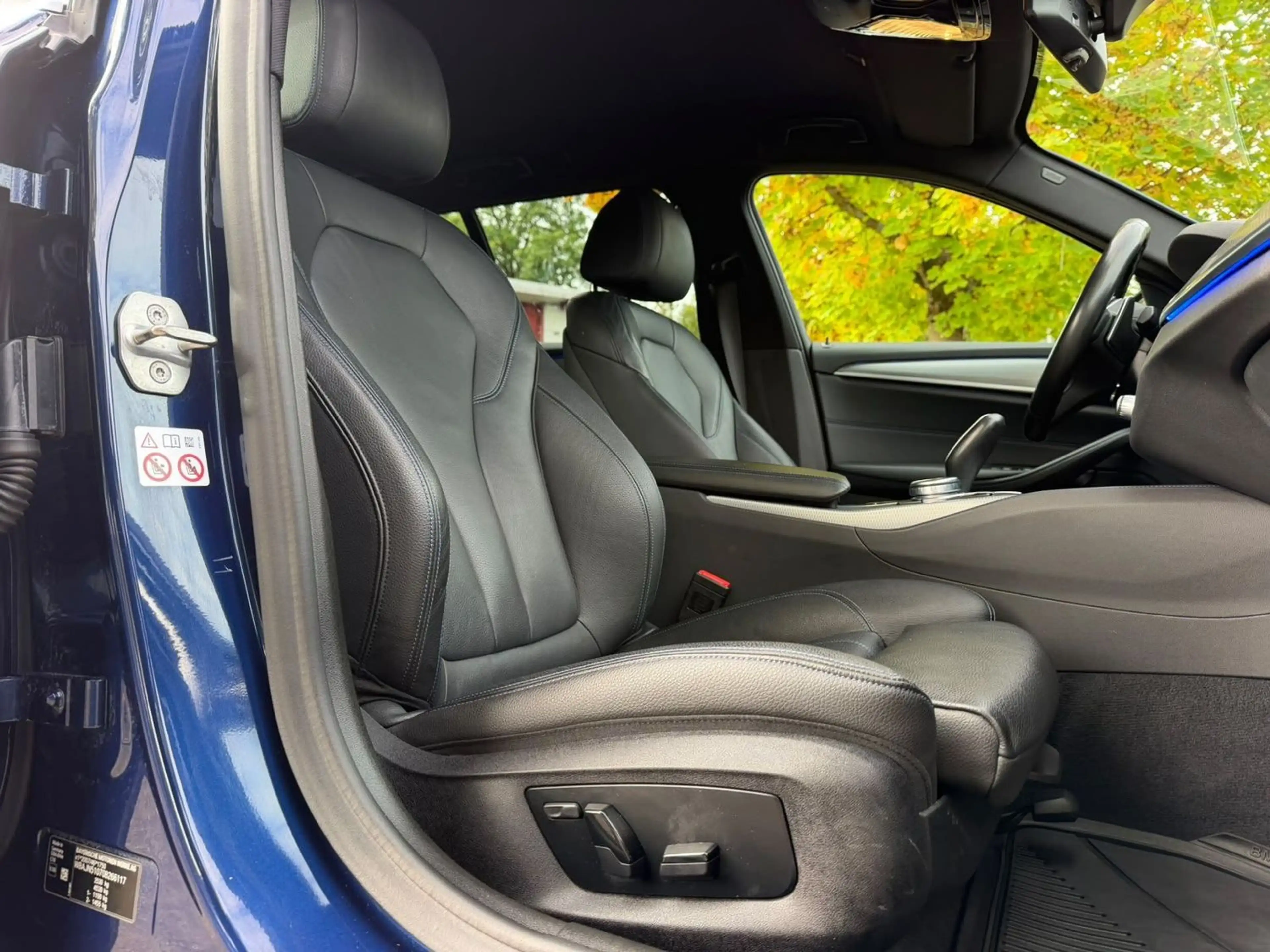 BMW 530 d xDrive M Sport/Navi/Led/Kamera/Digital — photo 13