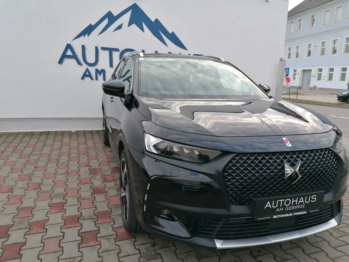 DS Automobiles DS 7 Crossback DS7 Crossback Performance Line Vollausstattun Schwarz - 2
