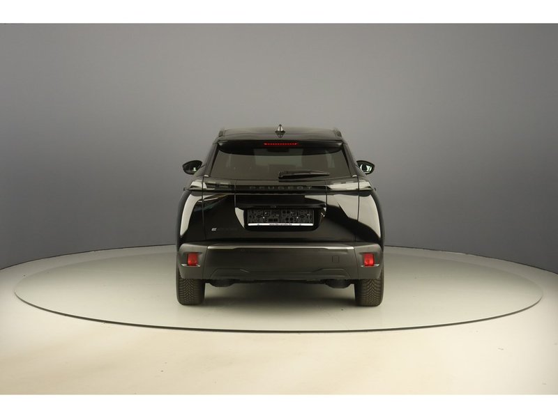 Peugeot e-2008 54kWh 156pk Allure — photo 4