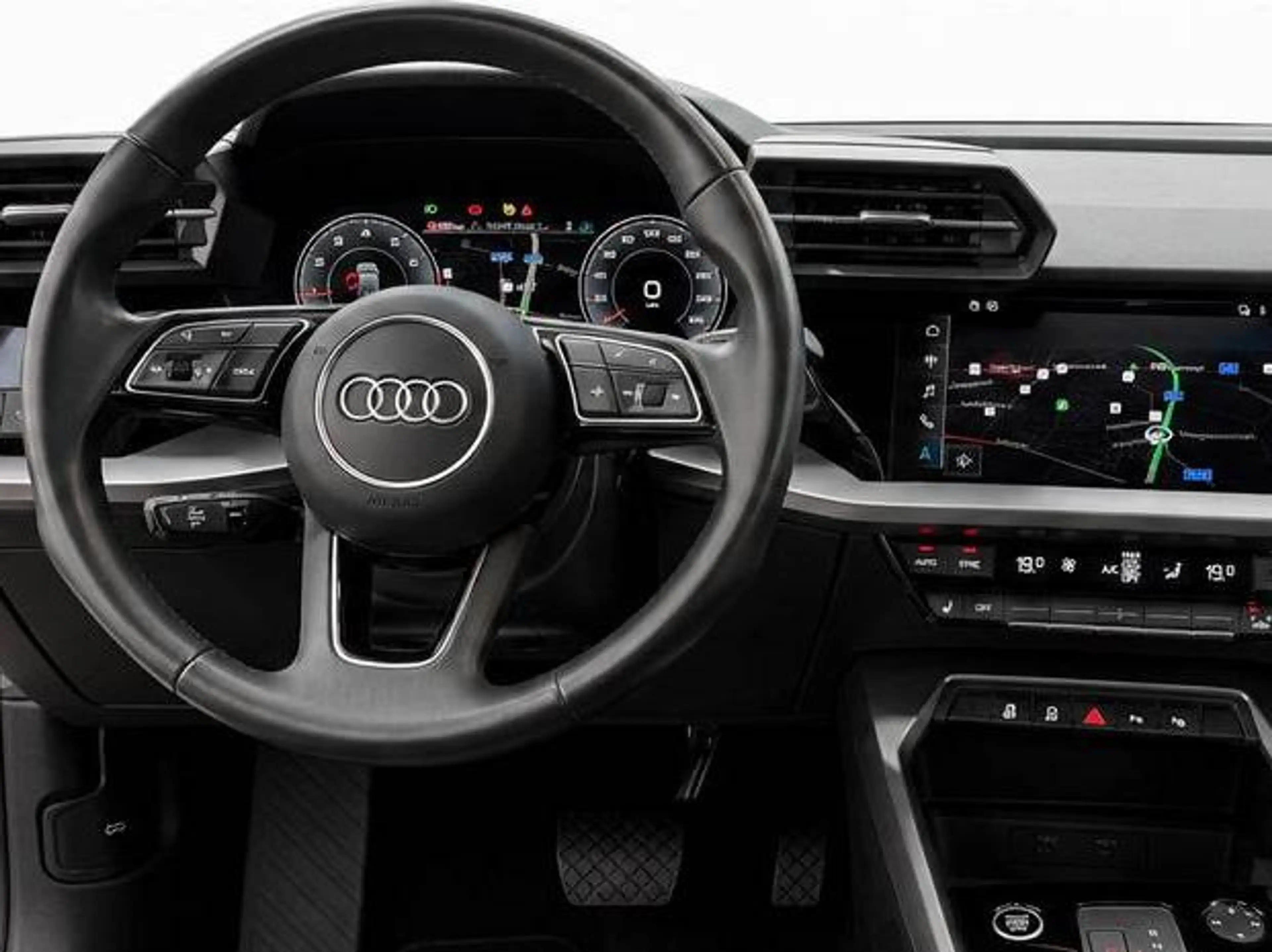 Audi A3 A3 Sportback 30 TFSI  S tronic lederen interieur zetelverwarming — photo 5