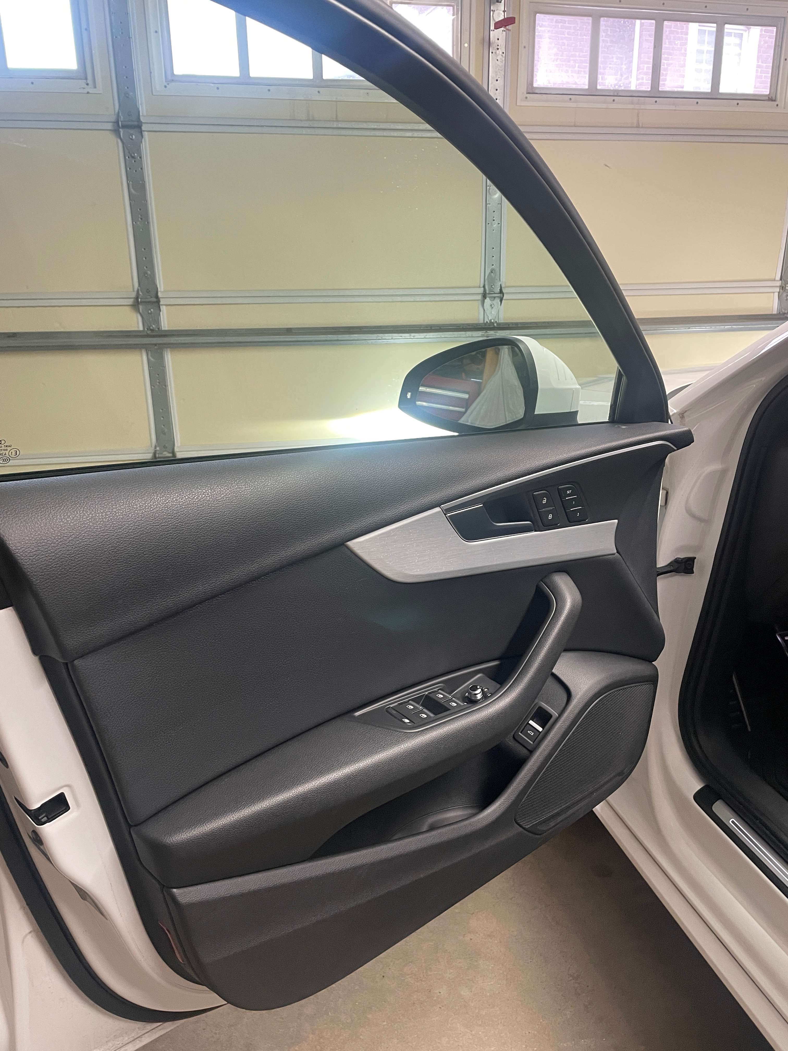 2017 Audi A4 Premium thumb 11