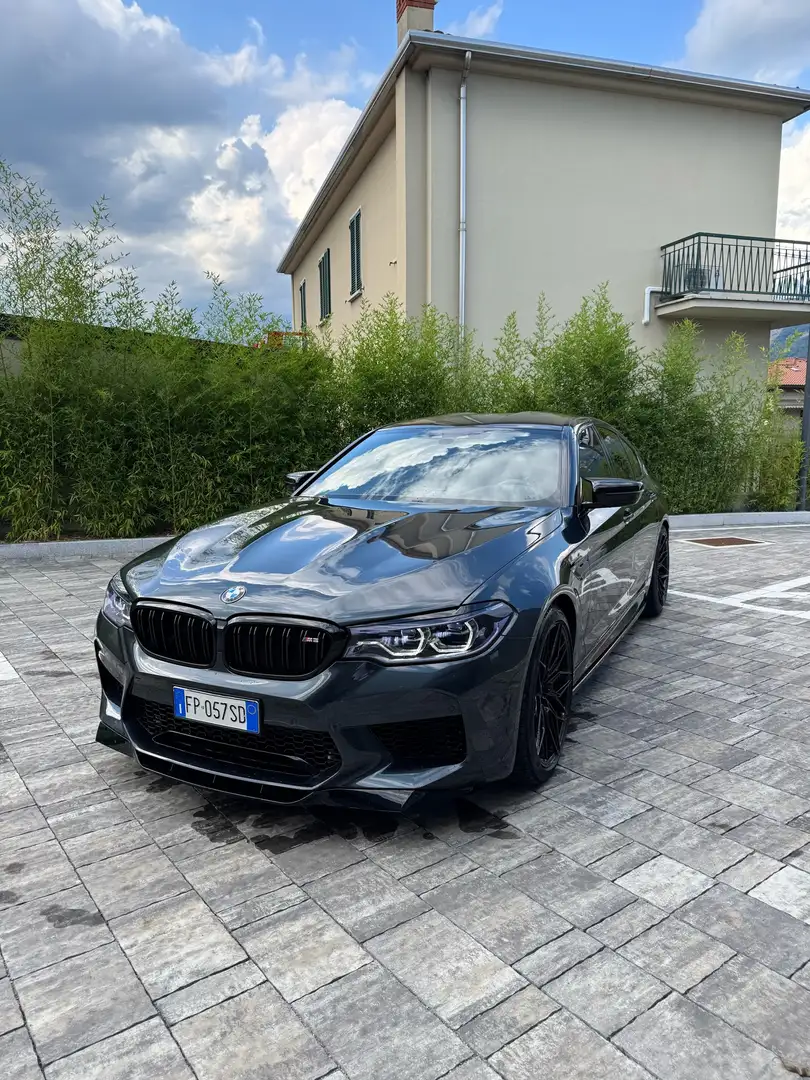 BMW M5 4.4 V8 600cv auto my18 Grigio - 1