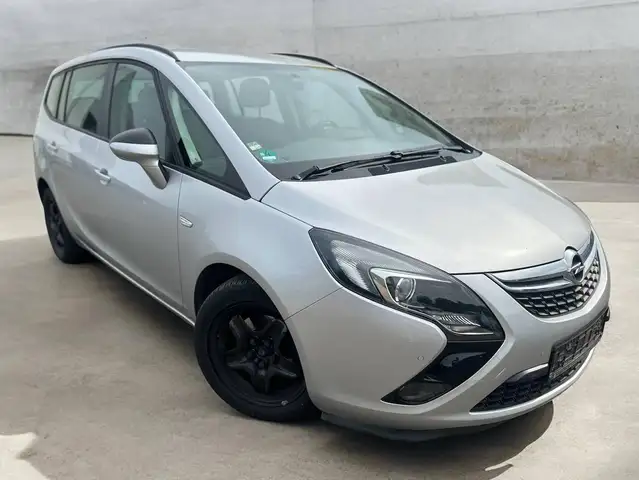Opel Zafira Tourer