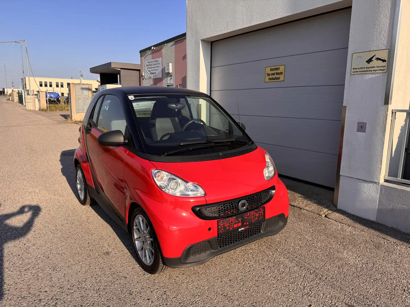 smart forTwo Erstbesitz/8-fach bereift/Service-Mercedes/Sitzh. - 1