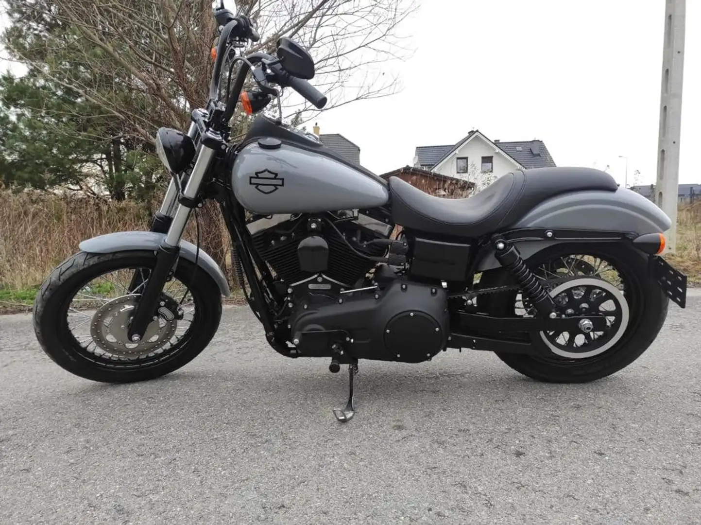Harley-Davidson Dyna Street Bob FXDB n°103 ,1584cm³ ,6800 miles Gri - 2