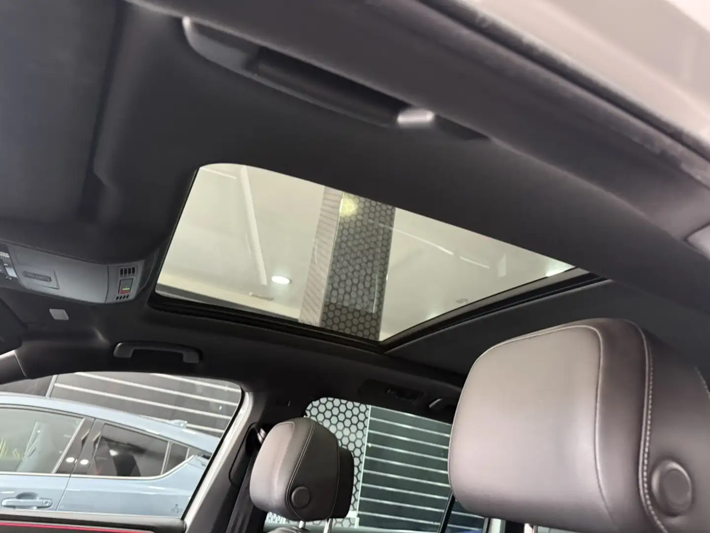 Volkswagen Tiguan 2.0TDI R-Line DSG 110kW Blanco - 1