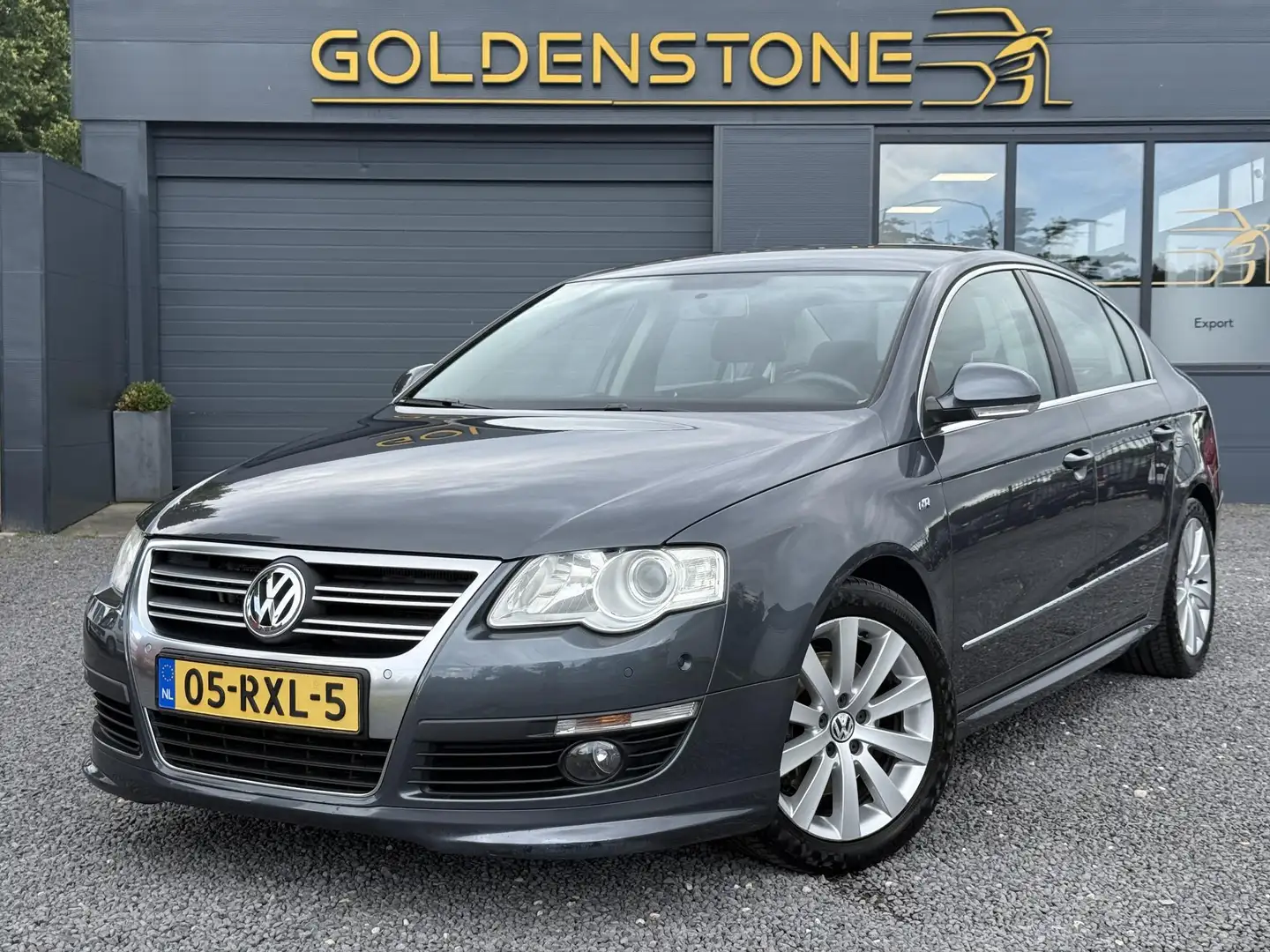 Volkswagen Passat 1.8 TFSI R-Line 2e Eigenaar,6 Bak,Trekhaak,160pk,C Grau - 1
