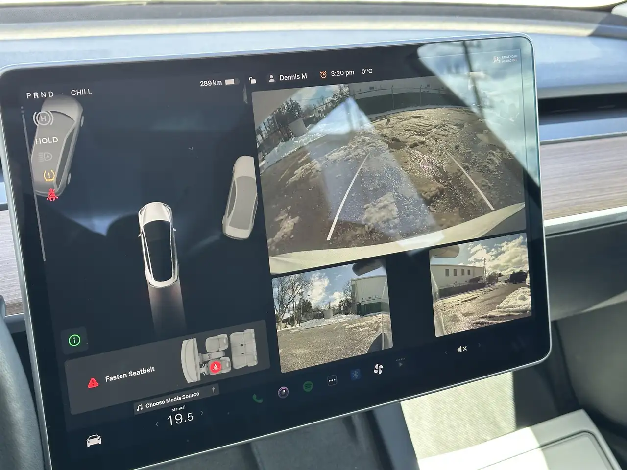 Tesla Model 3 снимка Tesla Model 3