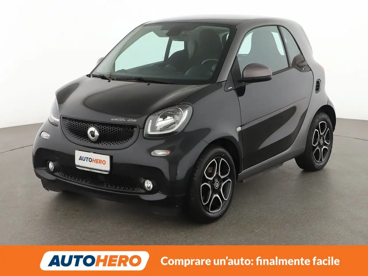 smart forTwo electric drive 60 kW passion — photo 1 of 28
