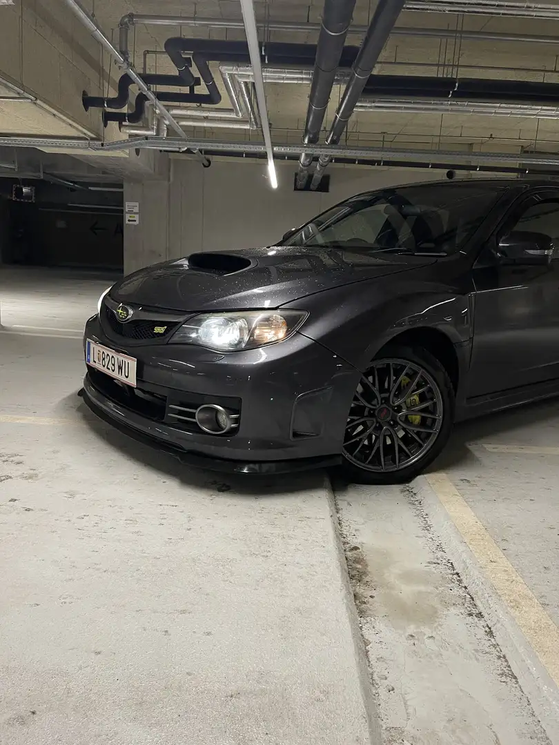 Subaru WRX STi Rechtslenker Built Motor Grau - 2