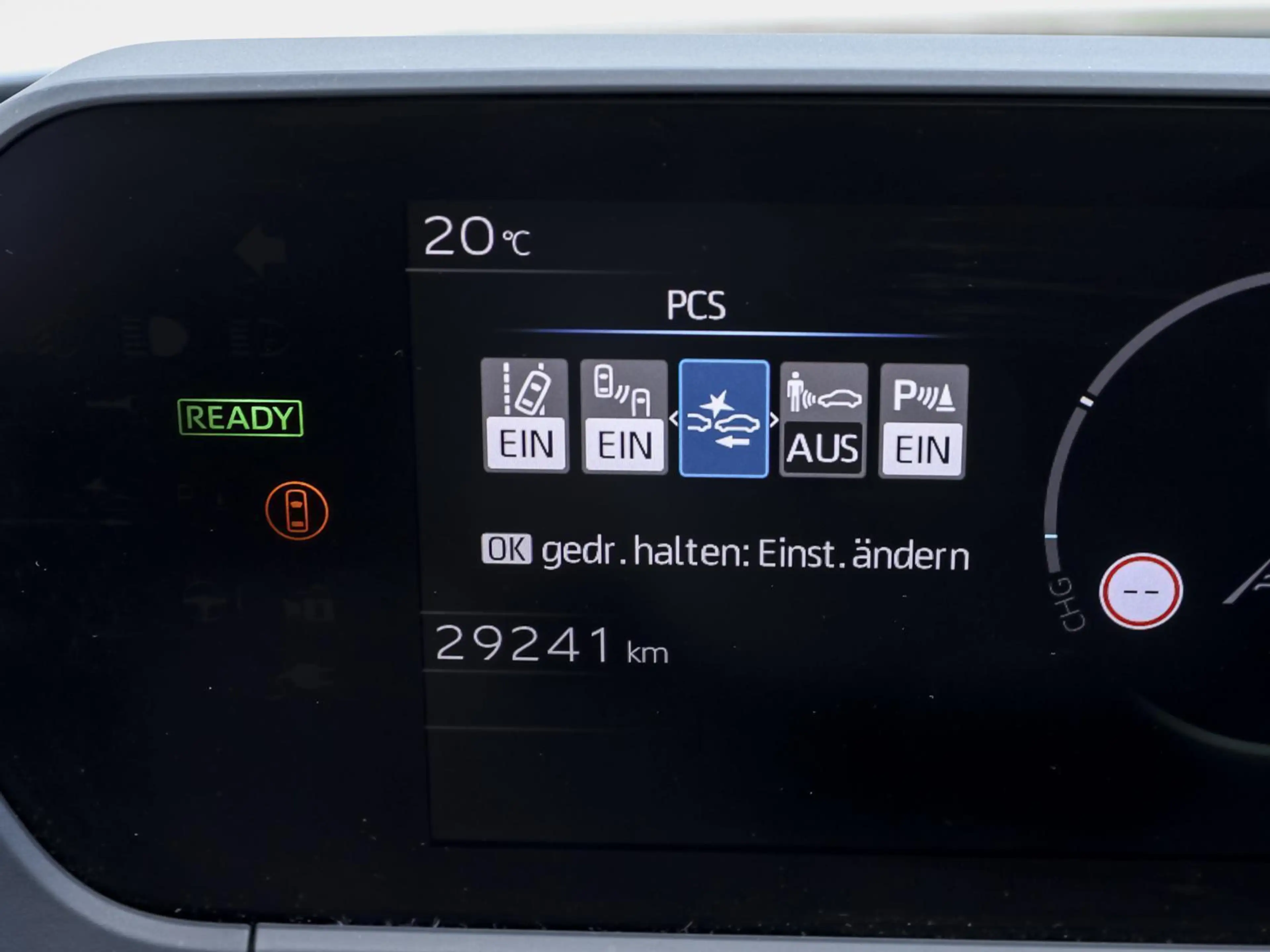 Toyota bZ4X Comfort & Technik Paket — photo 14