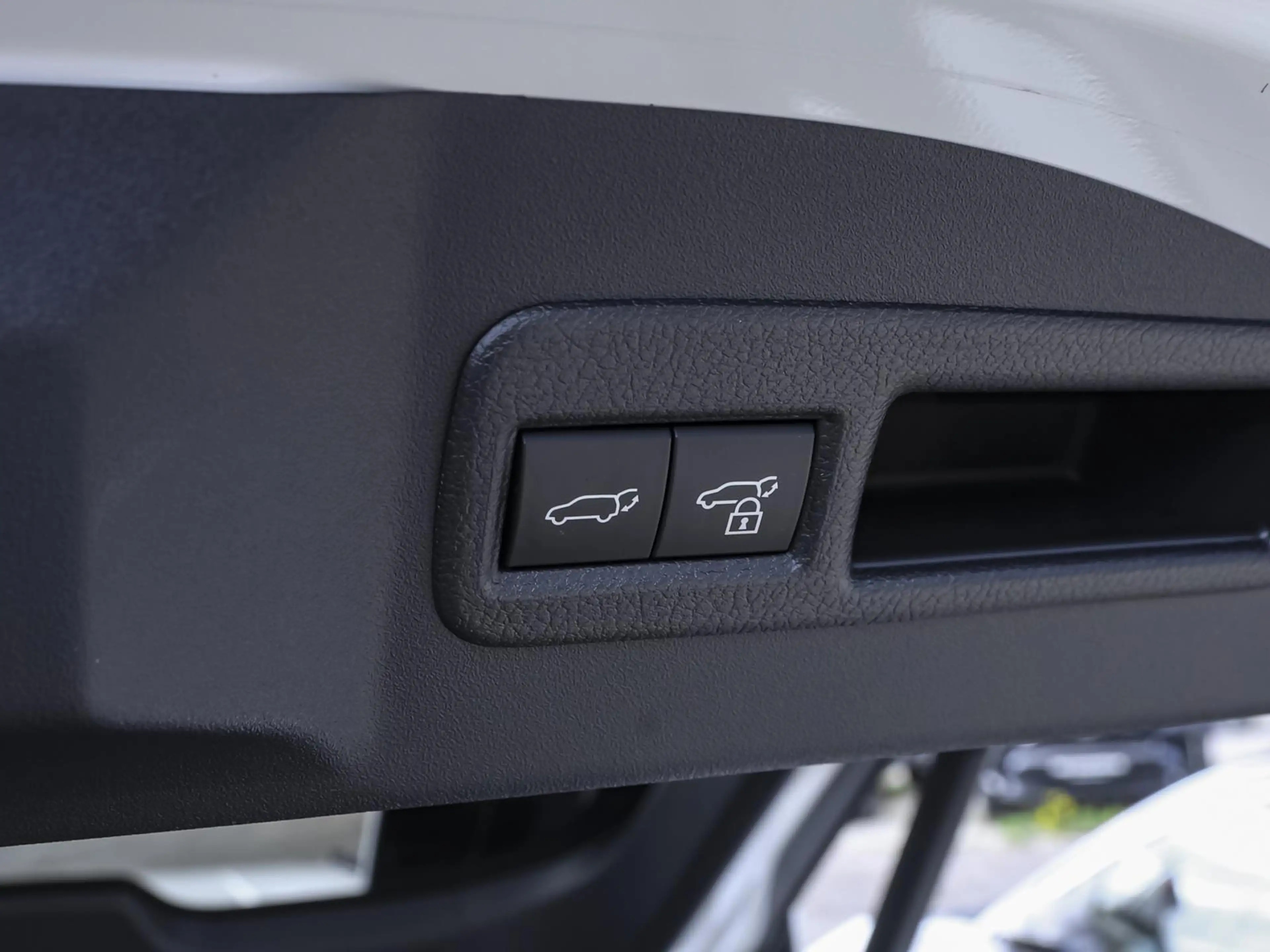 Toyota bZ4X Comfort & Technik Paket — photo 9
